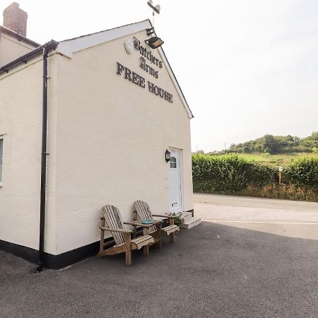 Butchers Arms Cottage Nercwys Exteriér fotografie